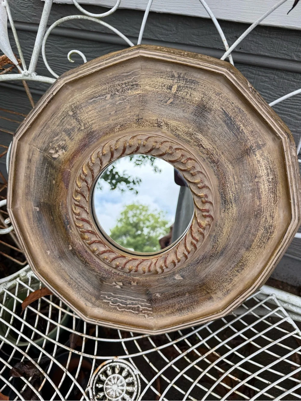 Vintage-Style Round Wall Mirror in Distressed Gold